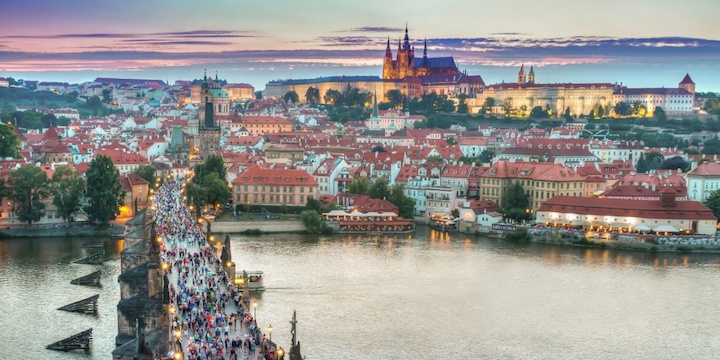 Wyjazd Integracyjny do Kotliny Kłodzkiej z wycieczką do Pragi